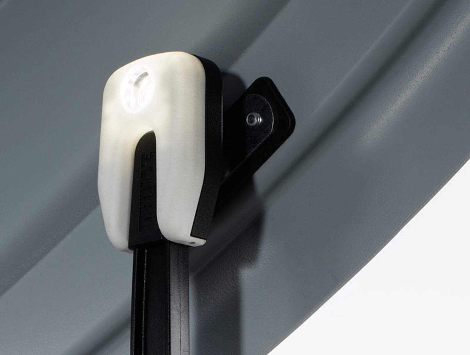 61HSaMg Ліхтарик в бокс Thule Box Light 695100 б/в