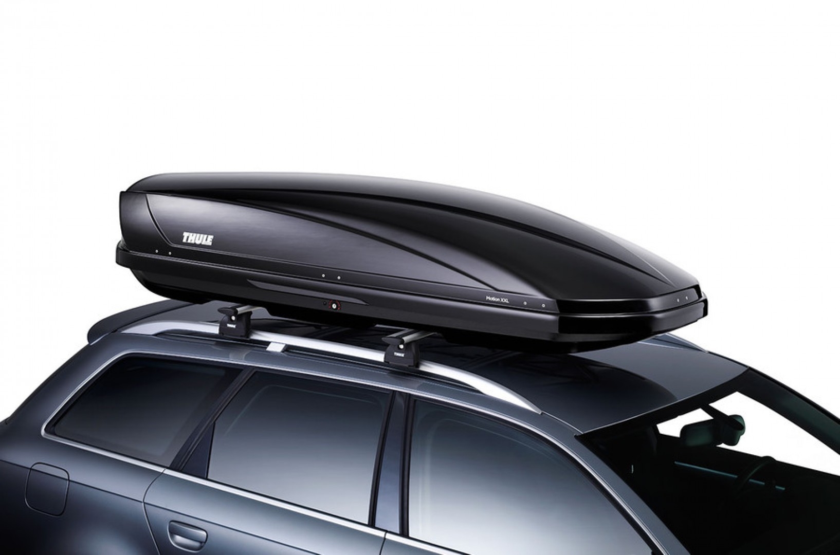 boks-thule-motion-xxl-900-black-glossy-th620901_2 Б\в бокс Thule Motion XXL (900) black glossy