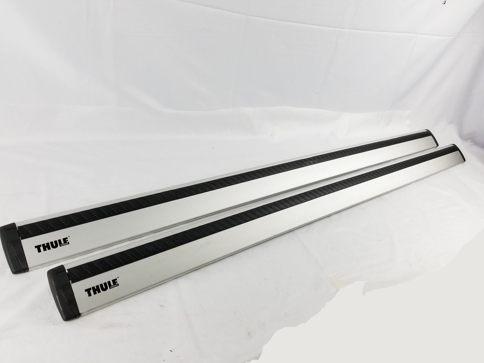 Поперечины-Thule-WingBar-108-см-серебристый-TH-960-б.у-tule-com-ua-1 Поперечини Thule WingBar 108 см срібні TH 960 б.в (як 7111)